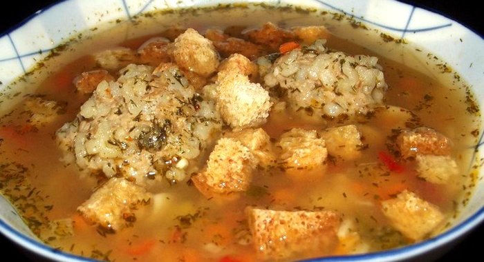 Густой суп с фрикадельками