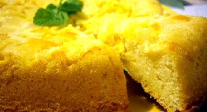 Бисквит с айвой