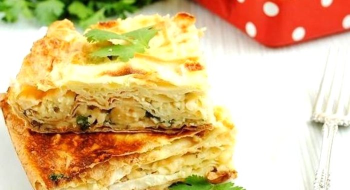 Пирог из лаваша с сыром и зеленью