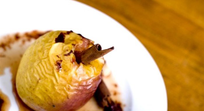 Яблоки с корицей