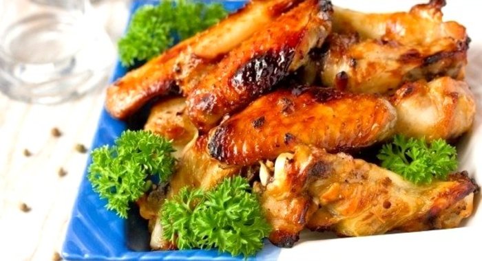 Куриные крылышки в медово-соевом маринаде
