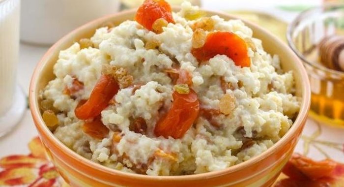 Рисовая каша с курагой и апельсиновым соком