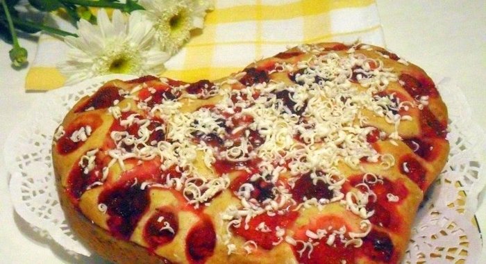 Клубничный пирог с белым шоколадом