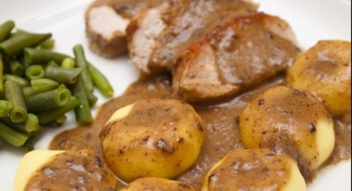 Картофельные клецки со свининой