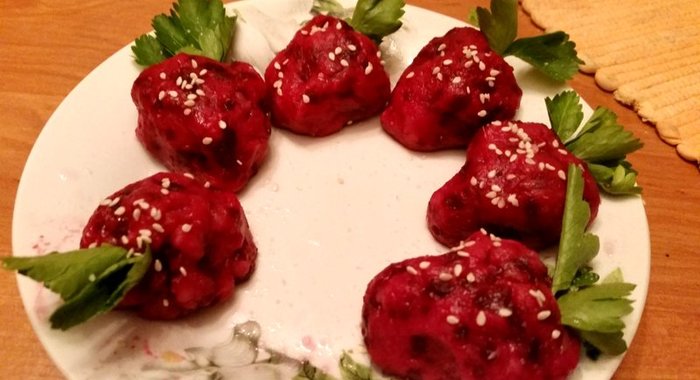 Свекольно-селедочная клубника (Эстонская закуска)