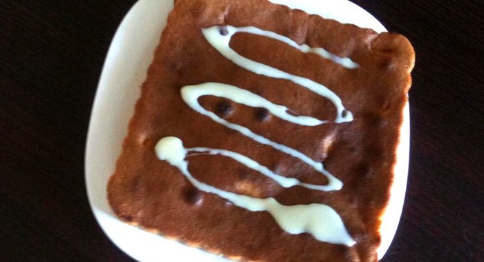 Бисквитный пирог с яблоками