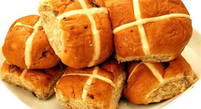 Горячие булочки с коринкой