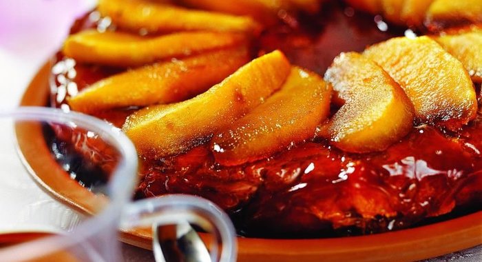 Яблочный пирог со светлым пивом