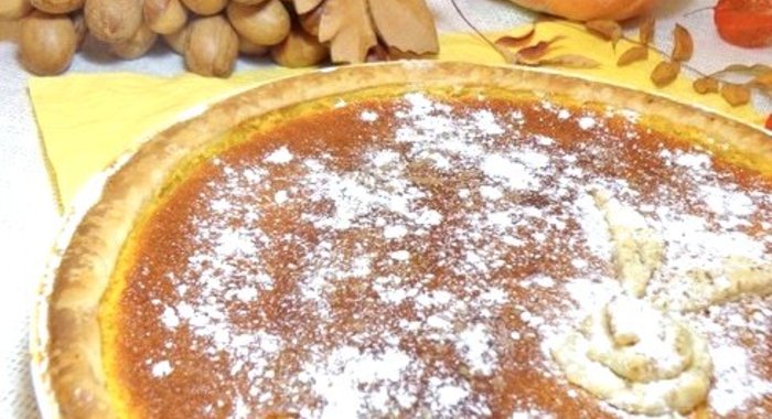 Пирог из слоеного теста с тыквой