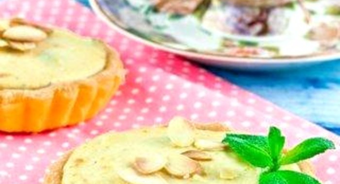 Апельсинно-лимонные ватрушки с изюмом