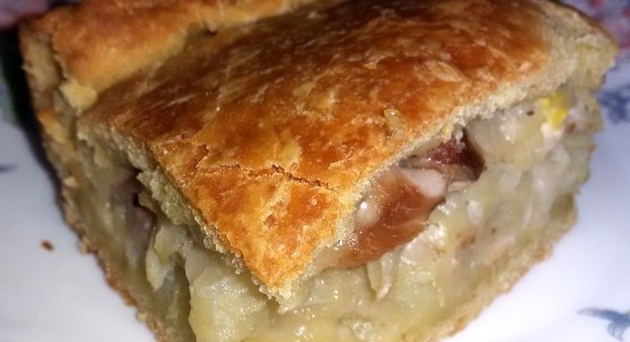 Дрожжевой пирог с курицей и картошкой