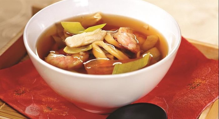 Китайский рыбный суп с креветками