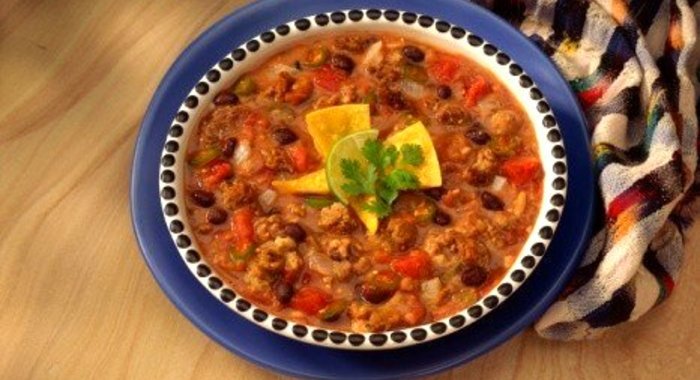 Мексиканский суп с фаршем и овощами