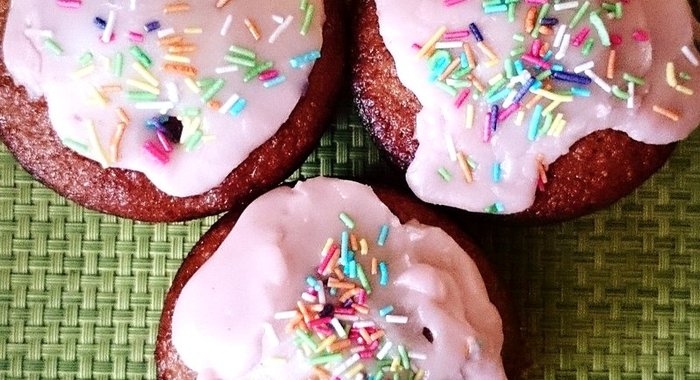 Ванильные капкейки с клубникой