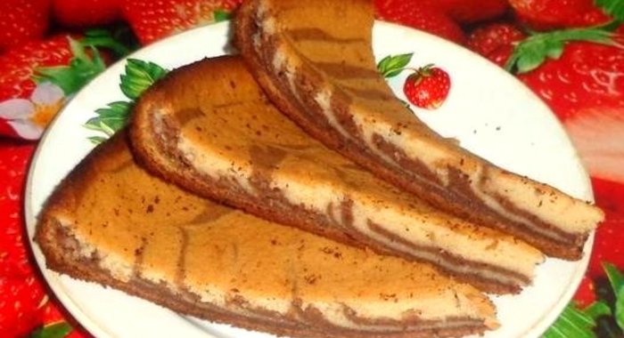 Полосатый пирог на сгущенке