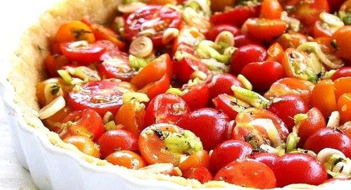 Помидорный пирог на сырной основе