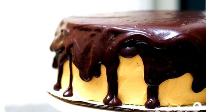 Шоколадный пирог с арахисовым кремом