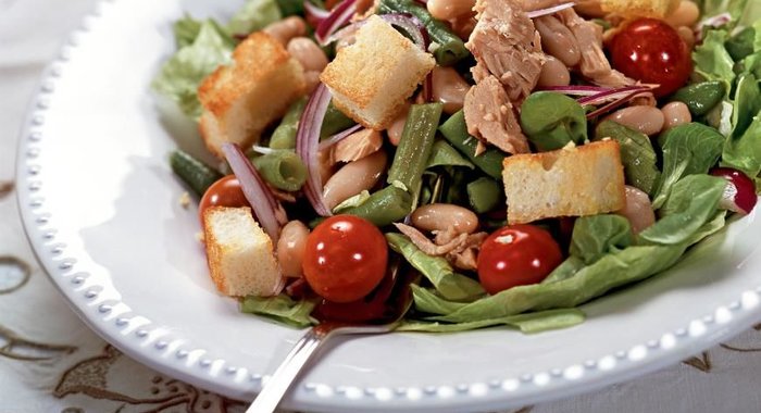 Салат из фасоли по-тоскански