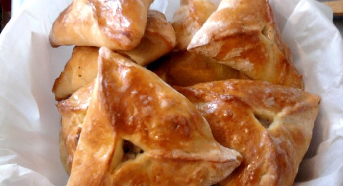 Треугольники с курицей и картошкой