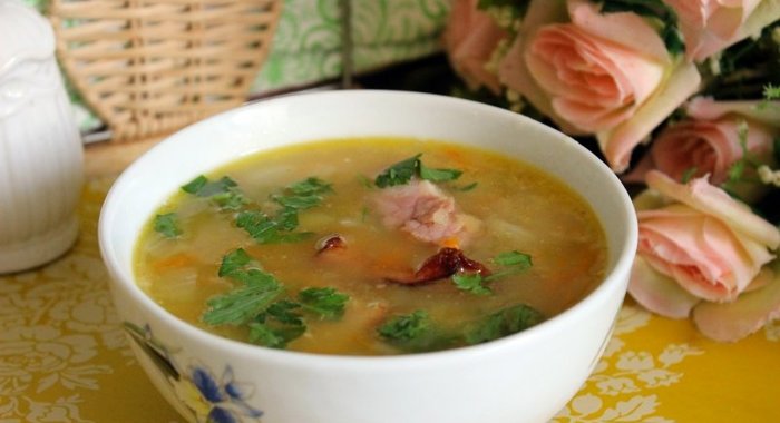 Гороховый суп с копченостями