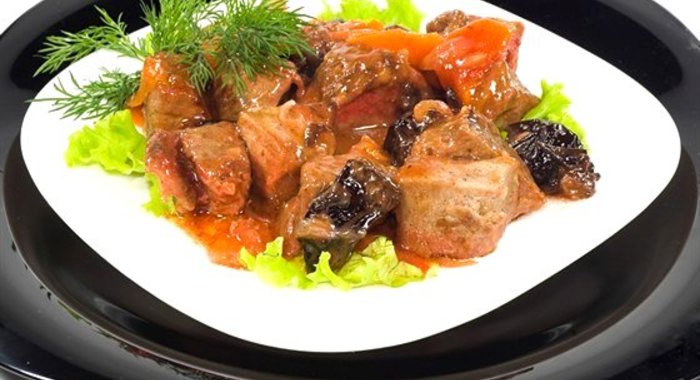 Баранина по‑мароккански с медом и черносливом