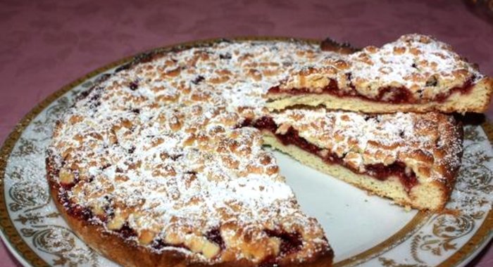 Пирог с земляникой