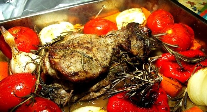 Жаркое из баранины в духовке