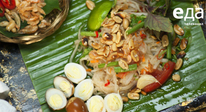 Овощной салат с перепелиными яйцами от телеканала «Еда»