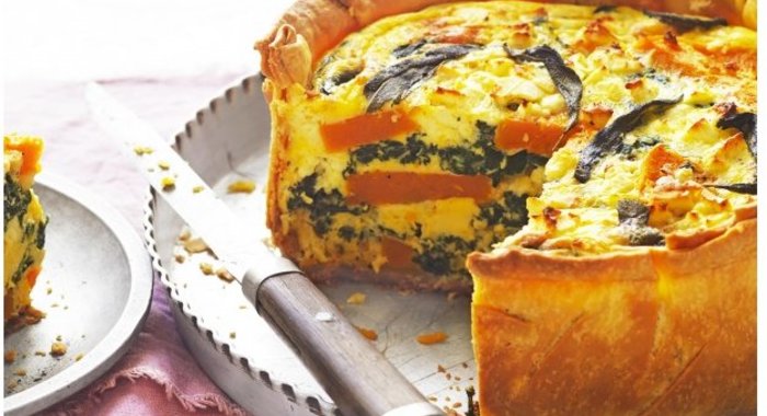 Киш с беконом, тыквой, шалфеем и сыром