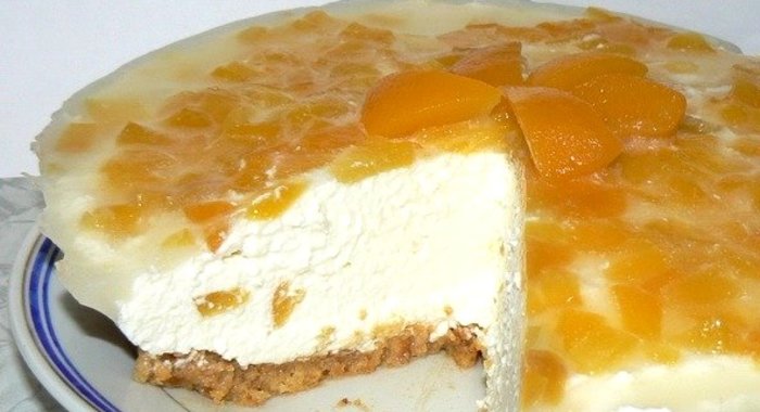 Чизкейк без выпечки с персиками
