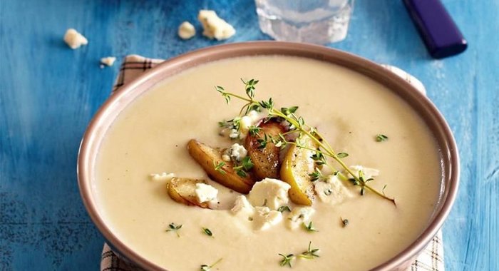 Английский суп из яблок и стилтона