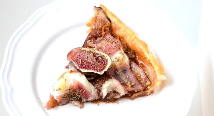 Пирог с инжиром и козьим сыром