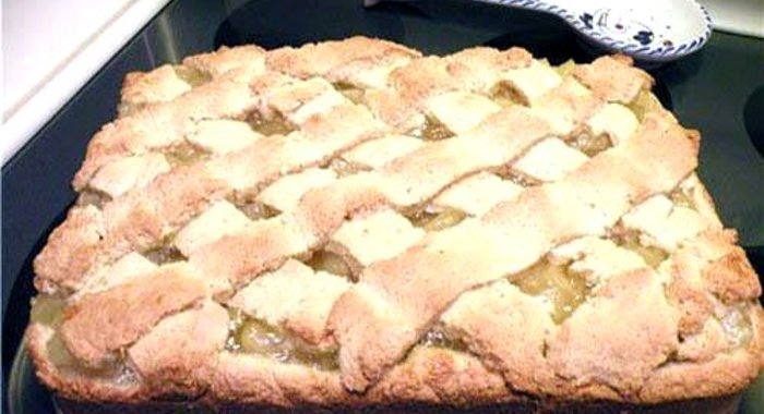 Пирог с ананасовой начинкой