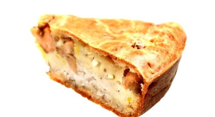 Пирог с тунцом, петрушкой и яйцами