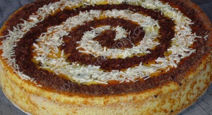 Персиковый пирог с шоколадом