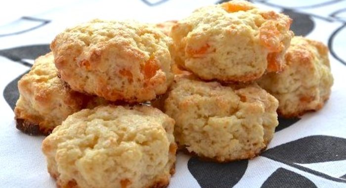 Яблочные сконы с лимоном