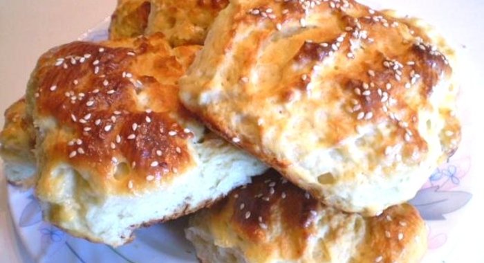 Булочки с кунжутом на кефире