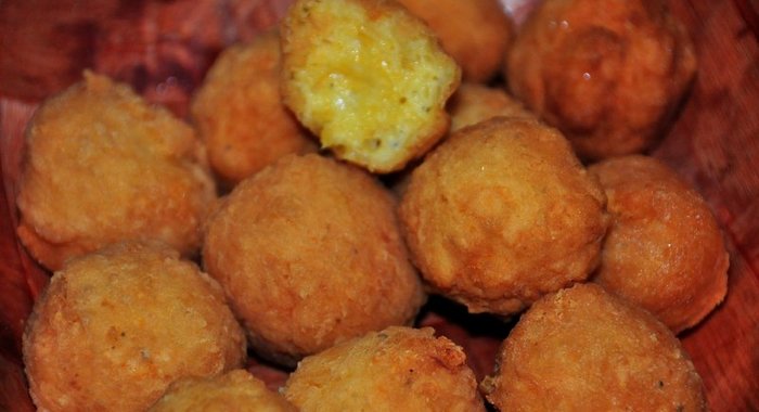 Жареные сырные шарики