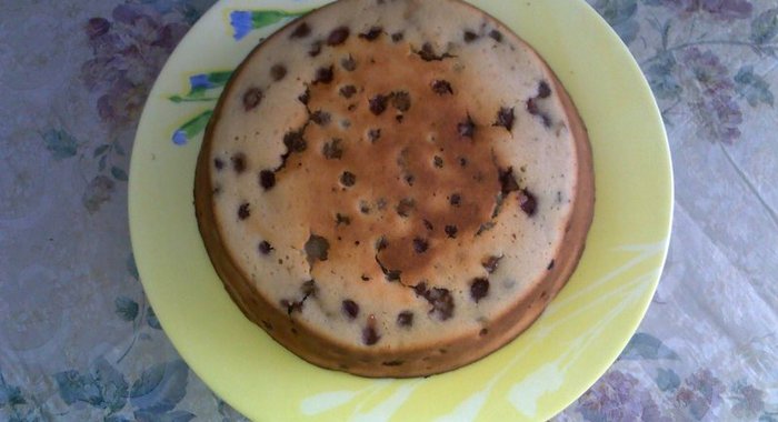 Простой пирог с земляникой