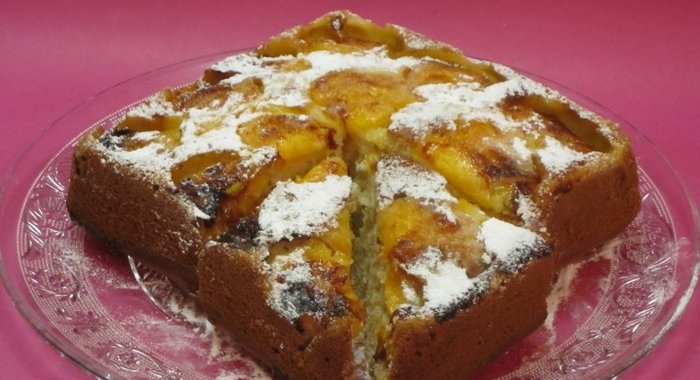 Пирог с абрикосами