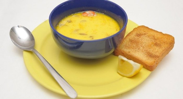 Легкий сырно-креветочный суп