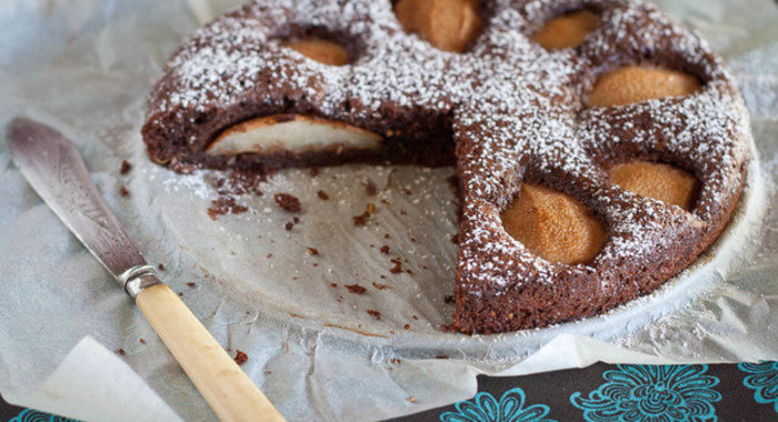 Шоколадно-грушевый пирог без муки