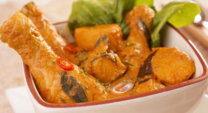 Салат с клубникой