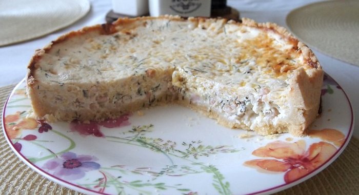 Сырный пирог с креветками