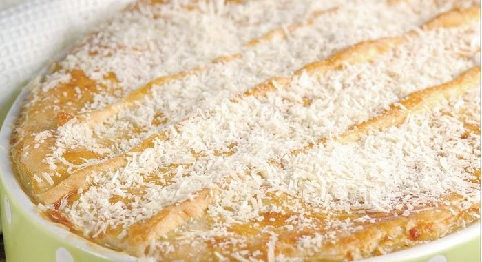 Рыбный пирог под шапкой из сырного теста