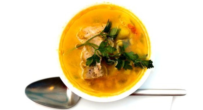 Суп «Бозартма» из баранины с луком и зеленью