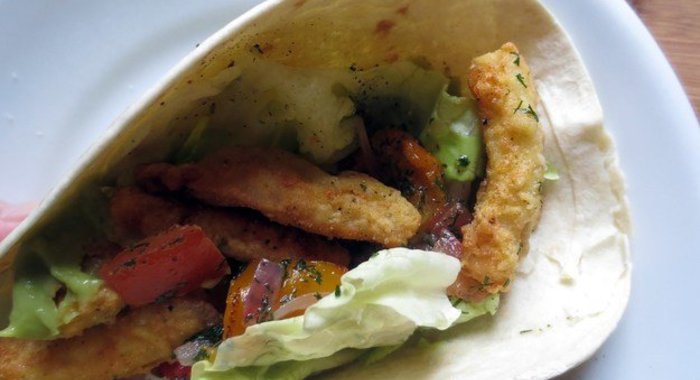 Фахита с рыбой и гуакамоле