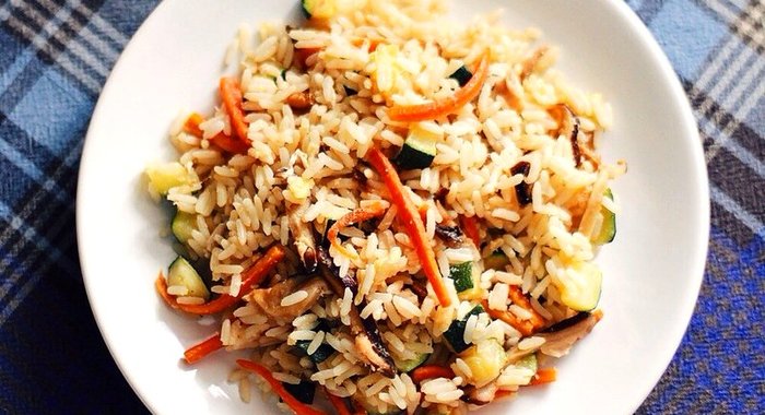 Жареный рис с яйцом по‑китайски