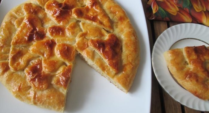 Капустный пирог с грибами