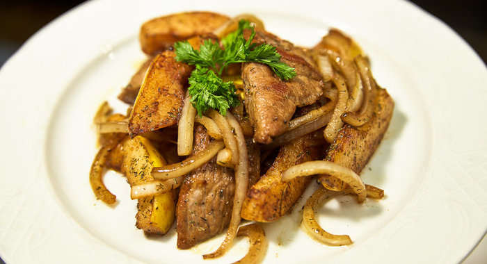 Оджахури из телятины с айвой